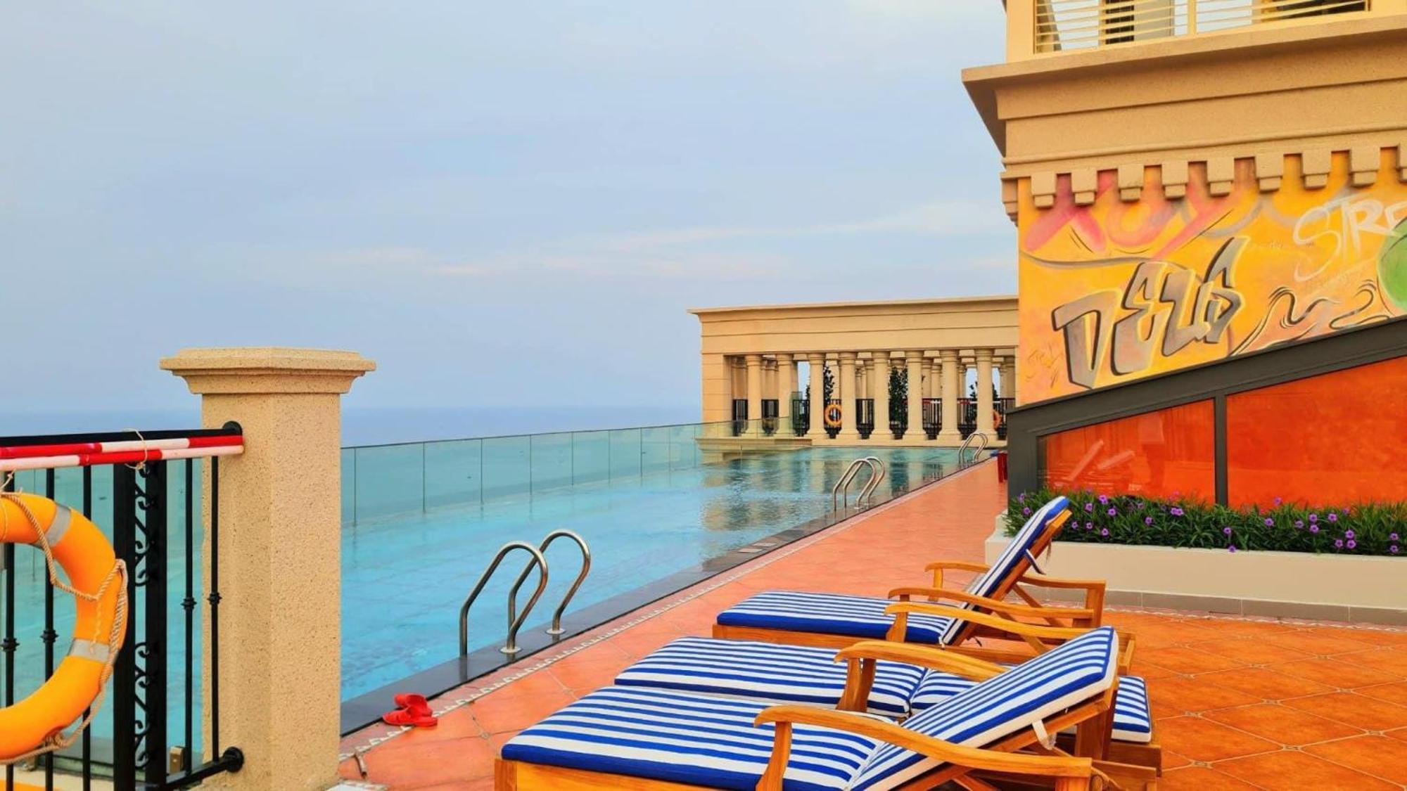 Sunset Sorrento Phu Quoc Aparthotel Luaran gambar