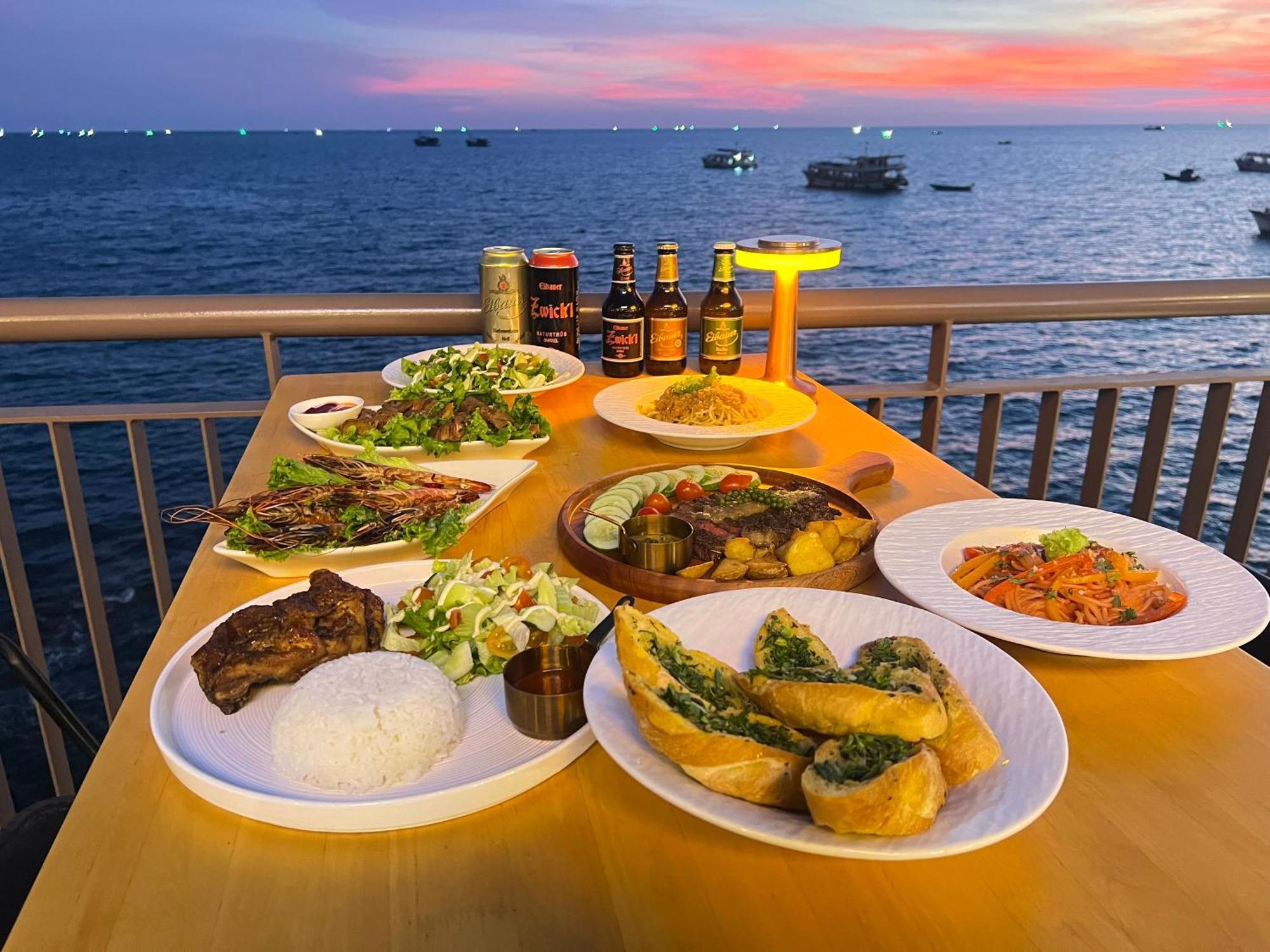 Sunset Sorrento Phu Quoc Aparthotel Luaran gambar