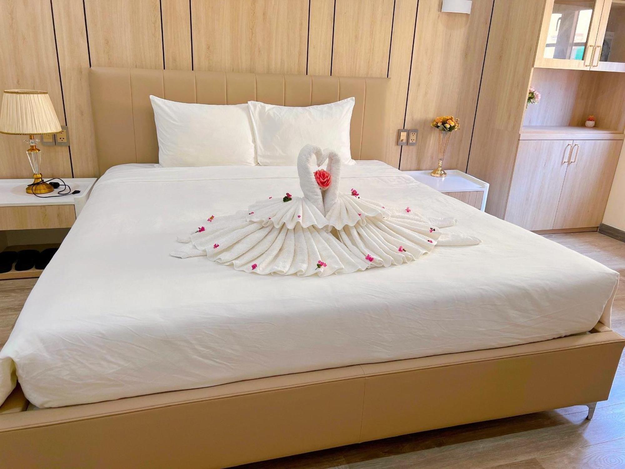 Sunset Sorrento Phu Quoc Aparthotel Luaran gambar